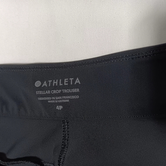 Athleta Stellar Crop Trouser.  Ladies size 4p - Picture 6 of 8